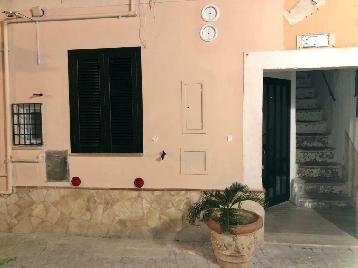 Vicolo Dei Pescatori Terracina Apartman Kültér fotó